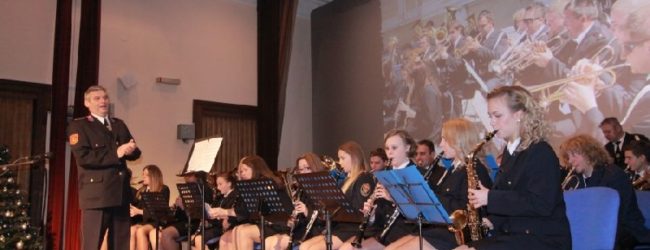 Tradicionalni božićno-novogodišnji koncert  Puhačkog orkestra DVD-a Otočac