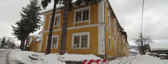 Ministarstvo državne imovine sanirati će krov vojarne te postaviti zaštitnu mrežu