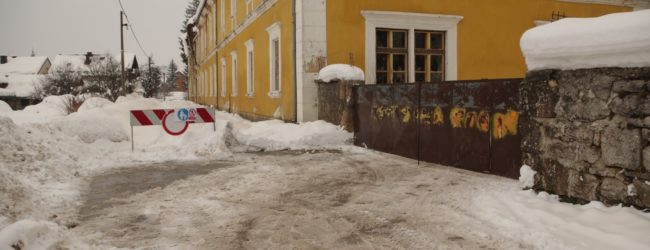 Prilikom zatvaranja vojarne verbalno napadnuti i djelatnici Gacke d.o.o.