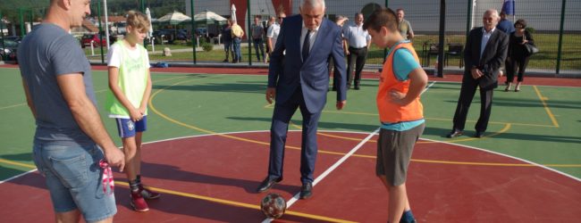 Gradonačelnik Kostelac svečano otvorio novo igralište