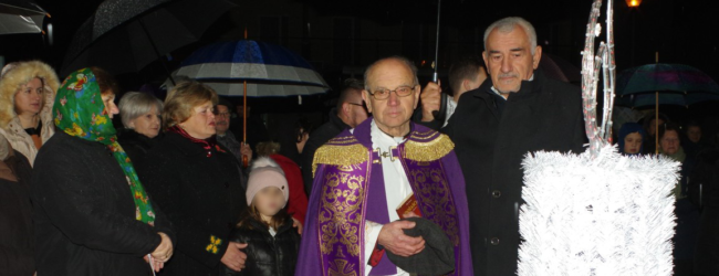 Zapaljena prva adventska svijeća