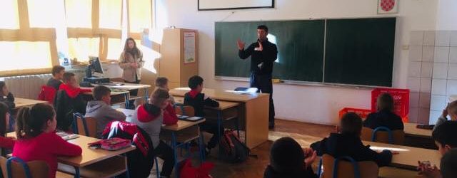 Edukativno predavanje učenicima o sigurnom kretanju i orijentaciji u prirodi