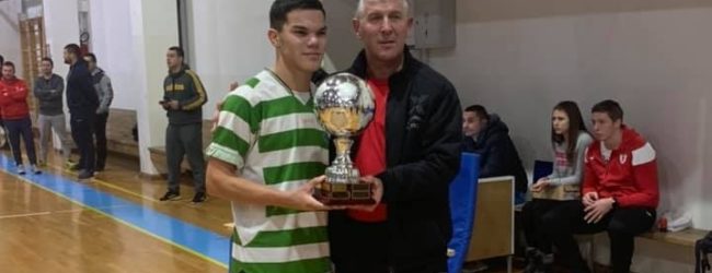 Odigrane finale U-14 i U-16 malonogometnog turnira Mario Cvitković-Maka, prvaci Senj i Gata