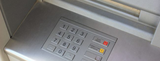 Ukrala bankovnu karticu te  podigla 48.000 kn