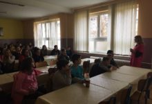 Obilježen Dan ružičastih majica u OŠ Otočac: predavanje školske liječnice dr. Soldo Brkić
