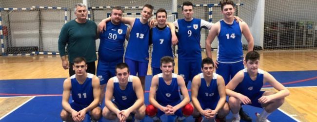 Košarkaška ekipa Srednje škole Otočac županijski prvaci u košarci