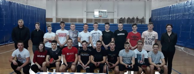 U SŠ Otočac održano školsko natjecanje u stolnom tenisu