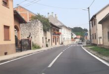 Zbog nečijeg propusta ulicom Ive Senjanina vozi se slalom