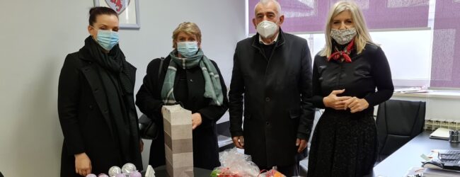 Sveti Nikola nagradio učenike nižih razreda OŠ Zrinskih i Frankopana