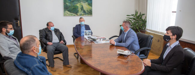 Župan Milinović ugostio predstavnike Atletskog kluba Velebit 2001