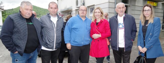 Druženje kandidata stranke LiPO sa građanima Otočca