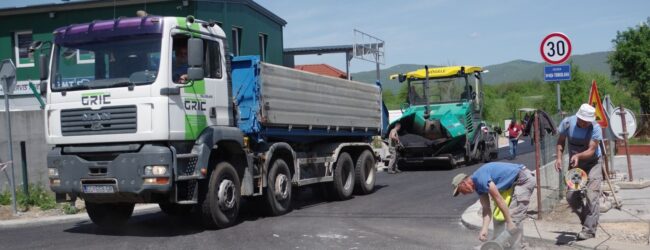 Gradonačelnik Kostelac ispunjava svoja obećanja. Asfaltira se ulica Kralja Tomislava!