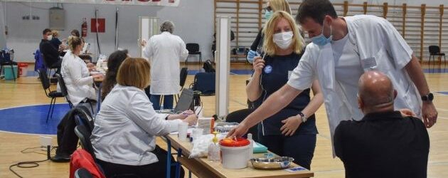 Cijepni punkt ZZJZLSŽ Gospić dana 15.7.2021 na lokaciji Gradske sportske dvorane