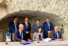 Potpisani ugovori za unapređenje lučke infrastrukture na području gradova Senj i Rab