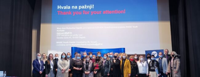 Projekt RAISE Youth u Gospiću – Godišnji događaj: 700+ nezaposlenih ruralnih mladih dobili šansu
