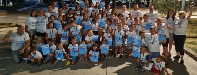 Završena mala škola plivanja za djecu predškolskog uzrasta s područja Grada Otočca