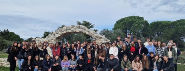 Otočki srednjoškolci na terenskoj nastavi u Ninu, Petrčanima i Zadru