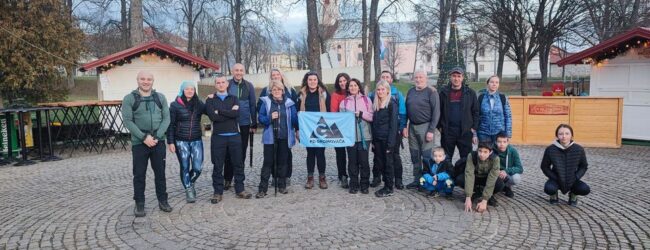 Gromovčani na tradicionalnom novogodišnjem usponu na Veliki Sinjal