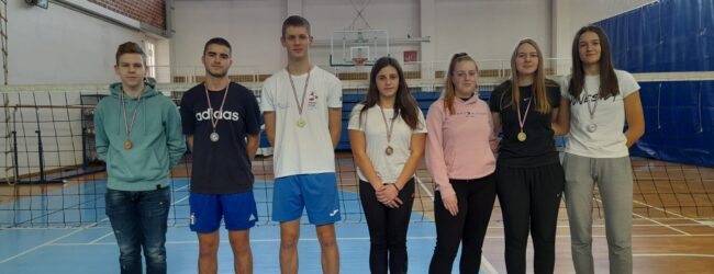 Održano školsko natjecanje iz badmintona