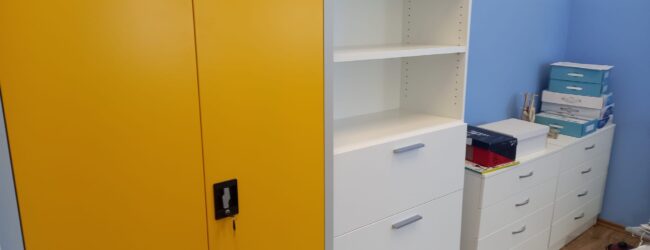 Županija osigurala nabavu novog namještaj za škole u Lovincu i Karlobagu