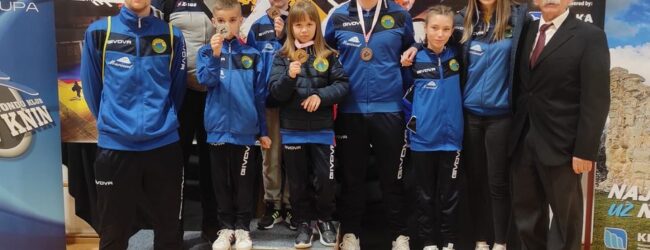 Četiri medalje za TKD klub Gacka na DIV Knin Krka Open turniru