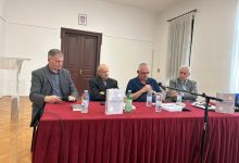 Otočkoj publici predstavljena knjiga “Filozofija politike” autora prof. dr.sc. Roberta Blaževića