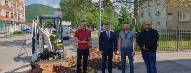 Na području Otočca postavljeno više od 40% optičke mreže