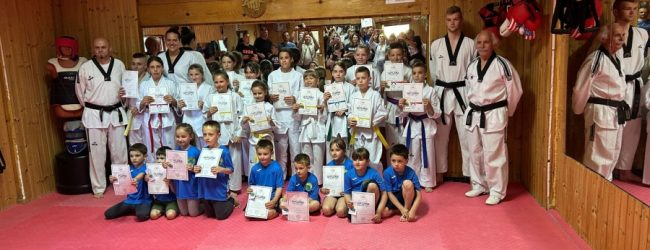 Članovi TKD kluba “Gacka” polagali za učeničke pojaseve