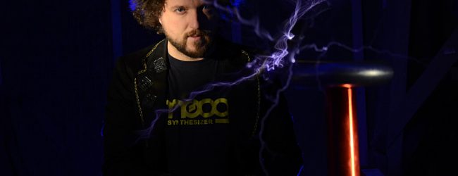 Proslava rođendana Nikole Tesle u Gospiću uz predstavu Janeza Dovča