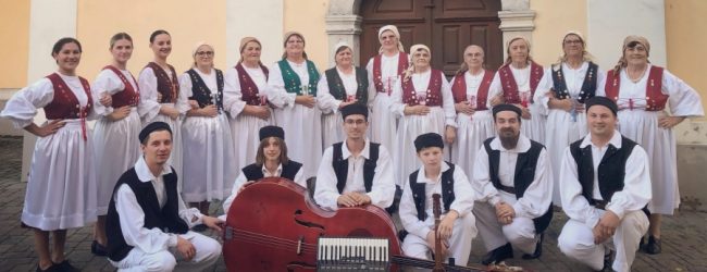 Nastup KUD-a “Graničar Cvitović” u kampu Korana