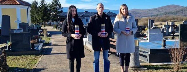 Počast dr. Draženu Bobincu povodom 34. godišnjice utemeljenja Inicijativnog odbora HDZ-a za Gacku, Liku i Krbavu