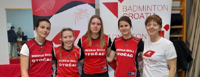 Županijske prvakinje u badmintonu odigrale dvije utakmice na Državnom prvenstvu školskih sportskih društava
