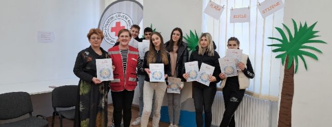 Otočki srednjoškolci sudjelovali na 25. Natjecanju mladih Hrvatskog Crvenog križa