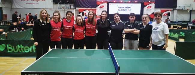 Otočke stolnotenisačice odigrale utakmicu u završnici  prvenstva u Poreču