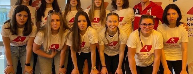 Otočki odbojkaši i odbojkašice nastupili na Državnom prvenstvu u Poreču