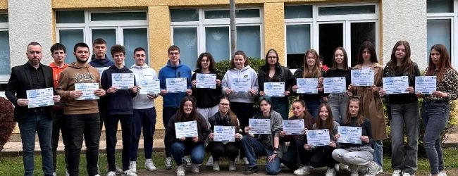 Otočki gimnazijalci sudjelovali u DOOR-ovom natječaju “EkoVizija: Inovativna rješenja za budućnost planeta”