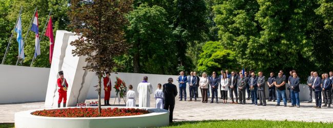 U Otočcu obilježen Dan državnosti