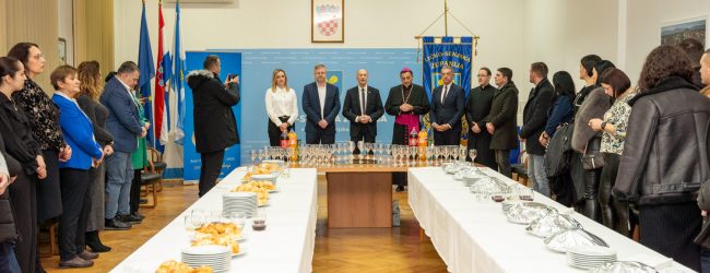 Božićni prijem župana Petryja u Gospiću