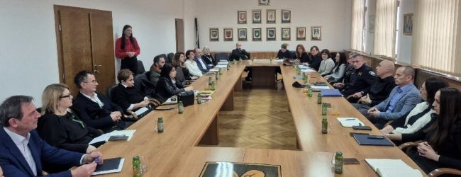 U Županiji održan sastanak na temu provedbe sigurnosnih mjera u osnovnim i srednjim školama