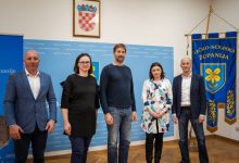 Potpisani ugovori o dodjeli potpora razvoju mini mljekara u Ličko-senjskoj županiji