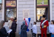 U Otočcu otkrivena spomen-ploča kralju Tomislavu