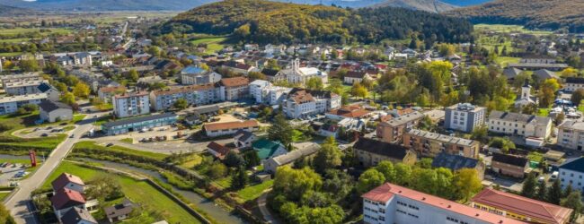 Zastupaju li županijski vijećnici sa područja Otočca interese svoga grada? Pripajanje domova zdravlja daje nam odgovor!