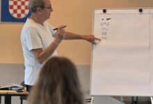 Dječje ljeto u Otočcu: Održana mala škola glagoljice