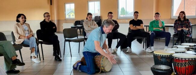 U SŠ Otočac održana bubnjarska radionica