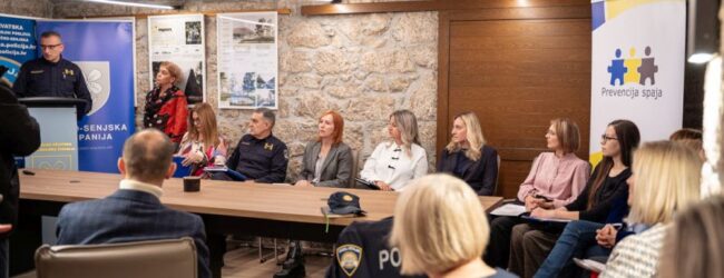 U Gospiću održan okrugli stol o prevenciji nasilja nad ženama