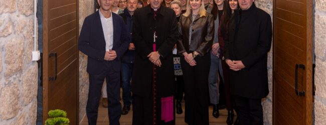 Tradicionalni blagoslov zaposlenika i županijskih prostorija u Ličko-senjskoj županiji