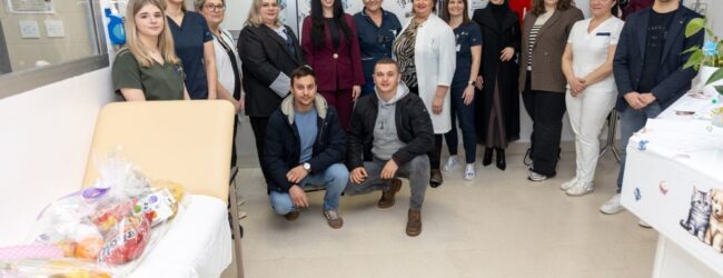 Predstavnici Savjeta mladih LSŽ posjetili OB Gospić povodom Svjetskog dana bolesnika