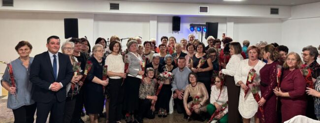 Gradonačelnik Goran Bukovac čestitao Dan žena