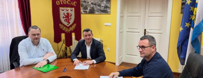 Digitalni Otočac: Potpisan ugovor za suvremeni sustav videonadzora javnih površina