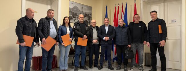 Za programe socijalnih i braniteljskih udruga u Otočcu potpisani ugovori vrijedni 36.000 eura